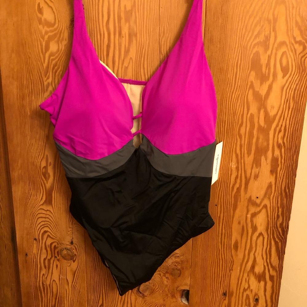 Plus Size Swimsuits for All One Piece Tri-Color Swimsuit